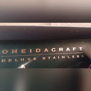 OneidaCraft Deluxe Stainless Flatware